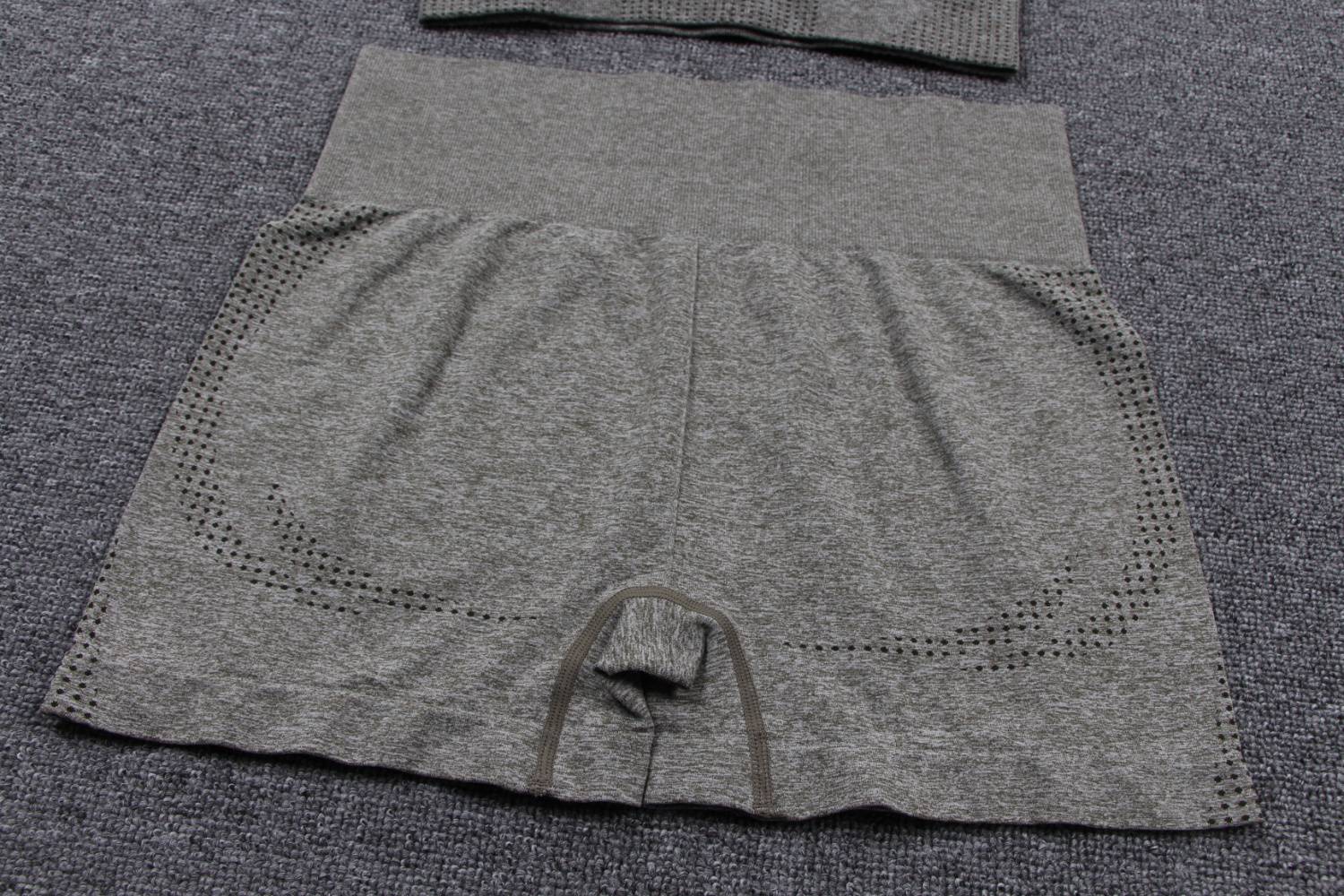 Fitness Yoga Set Women 9 Colors Breathable Padded Bra High Waist Gym Shorts Female Seamless Yoga Suit Gym Set Sports Suits 2020