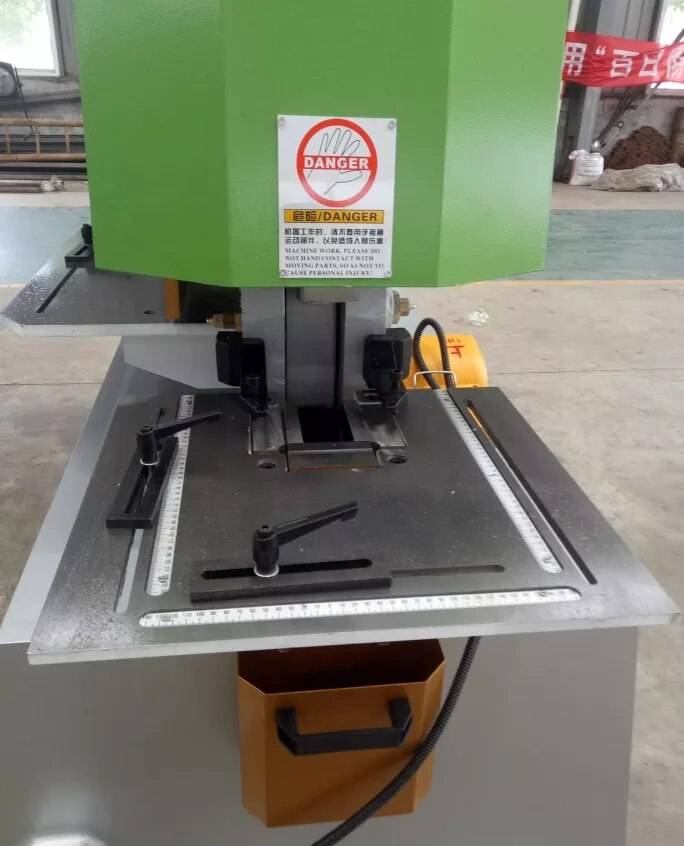 Universal Multifunction Hydraulic Machine Ironworker Hydraulic Punching And Shearing Machine Universal Multifunction Hydraulic Machine Ironworker Hydraulic Punching And Shearing Machine